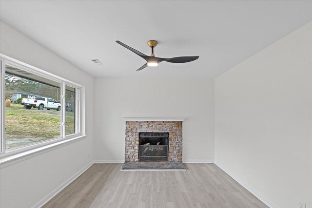 732 Roberta Drive, Rossville, GA 30741