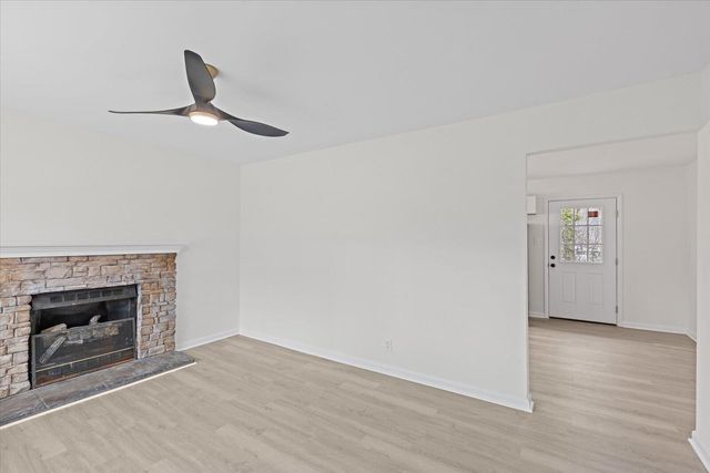 732 Roberta Drive, Rossville, GA 30741