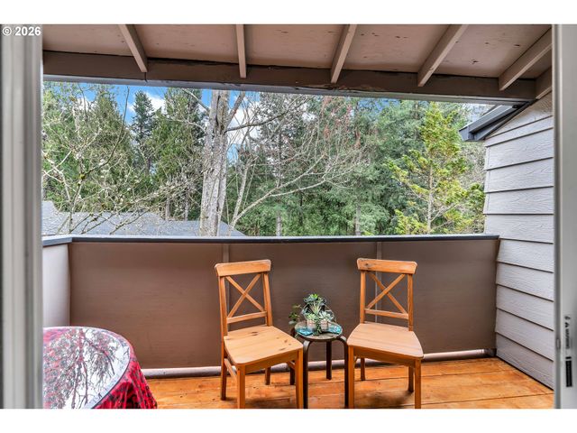 29700 Sw COURTSIDE Dr 36, Wilsonville, OR 97070