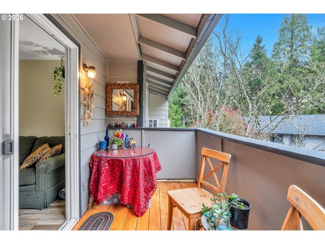 29700 Sw COURTSIDE Dr 36, Wilsonville, OR 97070