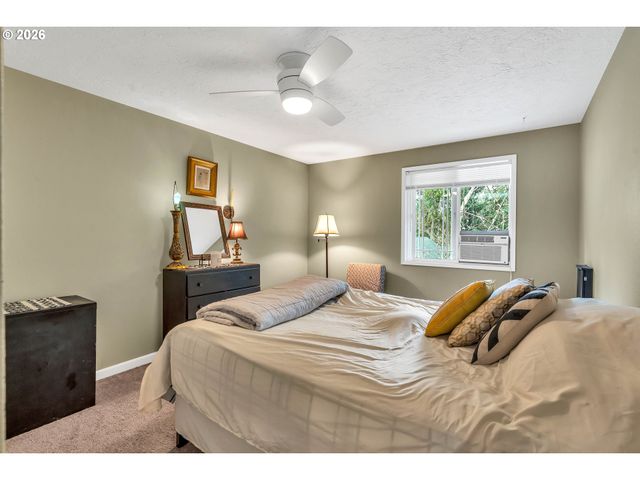 29700 Sw COURTSIDE Dr 36, Wilsonville, OR 97070