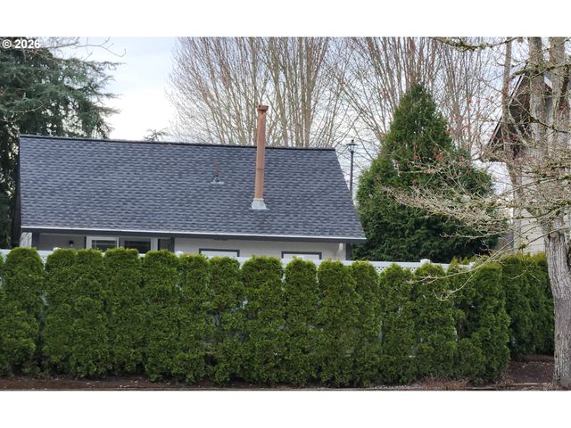 29700 Sw COURTSIDE Dr 36, Wilsonville, OR 97070