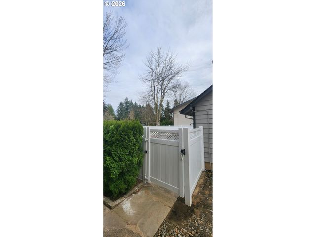 29700 Sw COURTSIDE Dr 36, Wilsonville, OR 97070