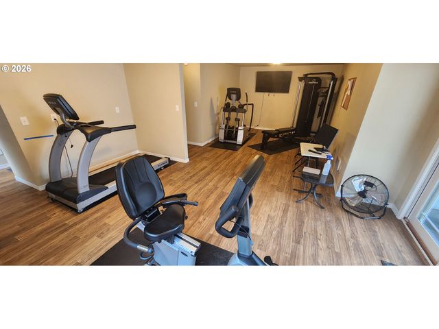 29700 Sw COURTSIDE Dr 36, Wilsonville, OR 97070