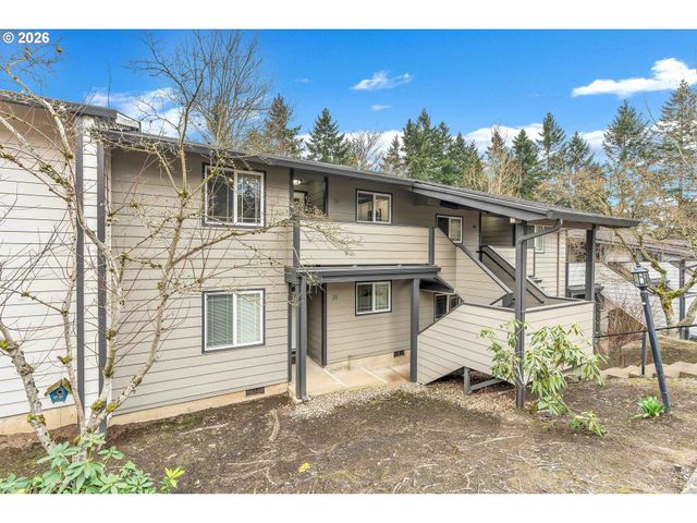 29700 Sw COURTSIDE Dr 36, Wilsonville, OR 97070