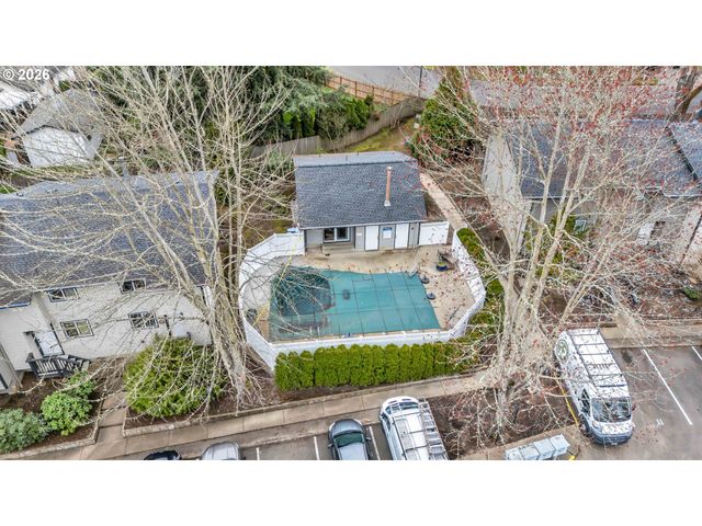 29700 Sw COURTSIDE Dr 36, Wilsonville, OR 97070