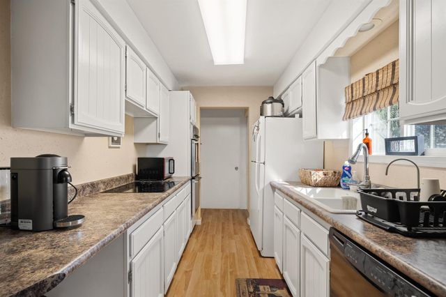 10920 W 21st Ave, Airway Heights, WA 99001