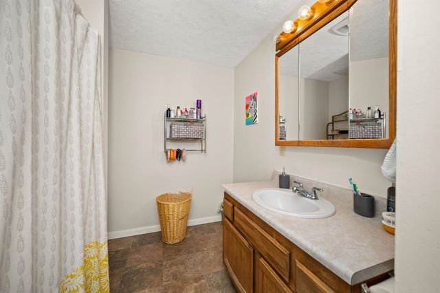 10920 W 21st Ave, Airway Heights, WA 99001
