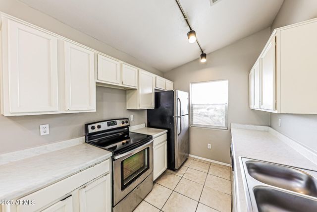 9311 W MONROE Street, Peoria, AZ 85345