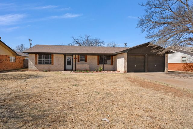 1415 Holliday Street, Plainview, TX 79072