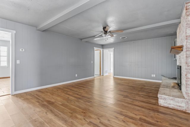 1415 Holliday Street, Plainview, TX 79072