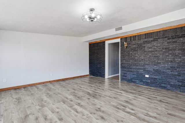 1415 Holliday Street, Plainview, TX 79072