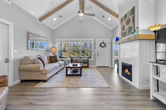 181 Logan Lane, Ellijay, GA 30540