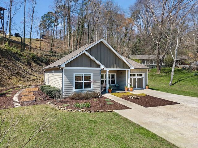 181 Logan Lane, Ellijay, GA 30540