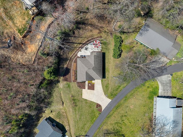 181 Logan Lane, Ellijay, GA 30540