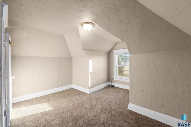 310 N Cliff Ave Avenue, Sioux Falls, SD 57103