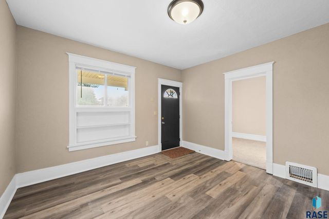 310 N Cliff Ave Avenue, Sioux Falls, SD 57103
