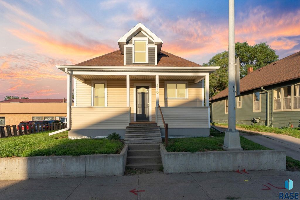 310 N Cliff Ave Avenue, Sioux Falls, SD 57103