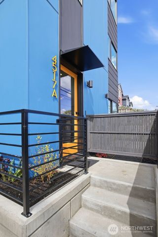 4517 A 35th Avenue S, Seattle, WA 98118