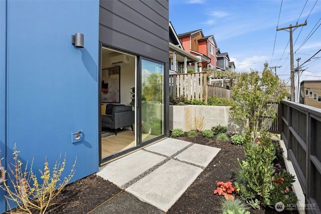 4517 A 35th Avenue S, Seattle, WA 98118