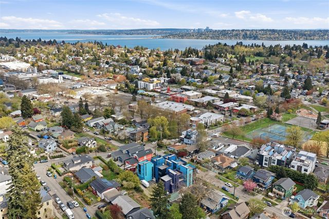 4517 A 35th Avenue S, Seattle, WA 98118