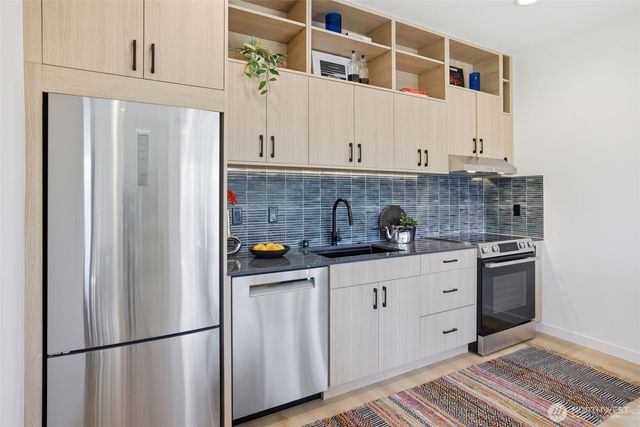 4517 A 35th Avenue S, Seattle, WA 98118