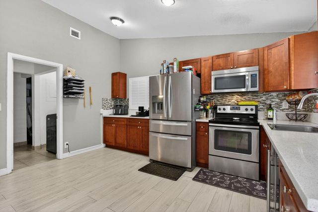 7521 SW 6th Court, North Lauderdale, FL 33068