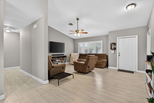 7521 SW 6th Court, North Lauderdale, FL 33068