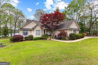 65 Pointe View Court, Jackson, GA 30233