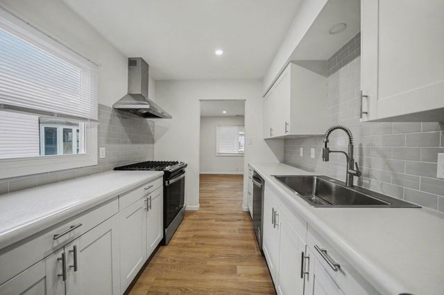 613 N Ashland Avenue, Michigan City, IN 46360