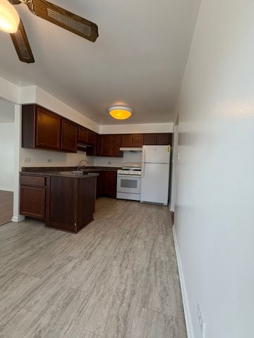 4549 Forest Avenue 2S, Brookfield, IL 60513