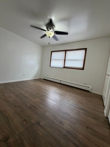 4549 Forest Avenue 2S, Brookfield, IL 60513
