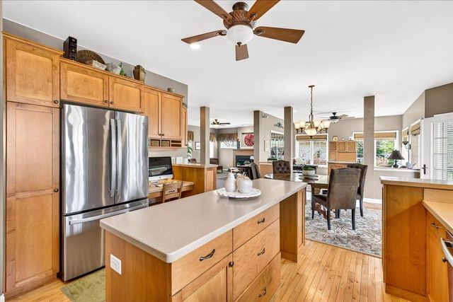 1209 Hanover Trail, Waunakee, WI 53597