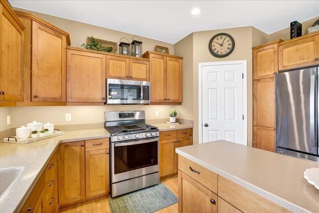 1209 Hanover Trail, Waunakee, WI 53597