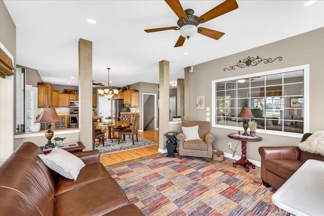 1209 Hanover Trail, Waunakee, WI 53597
