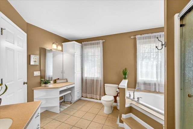 1209 Hanover Trail, Waunakee, WI 53597