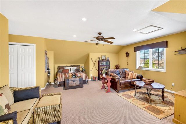 1209 Hanover Trail, Waunakee, WI 53597