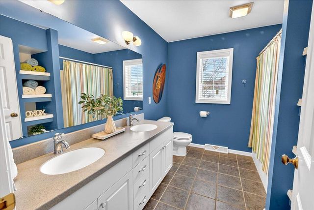 1209 Hanover Trail, Waunakee, WI 53597