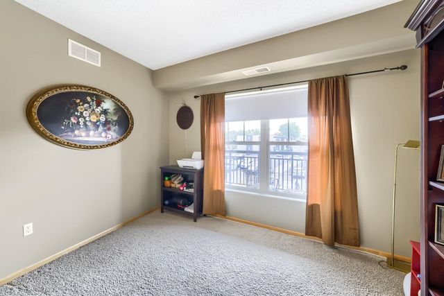 750 Mainstreet 218, Hopkins, MN 55343
