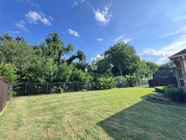 5811 Caper Shores Lane, Sugar Land, TX 77479