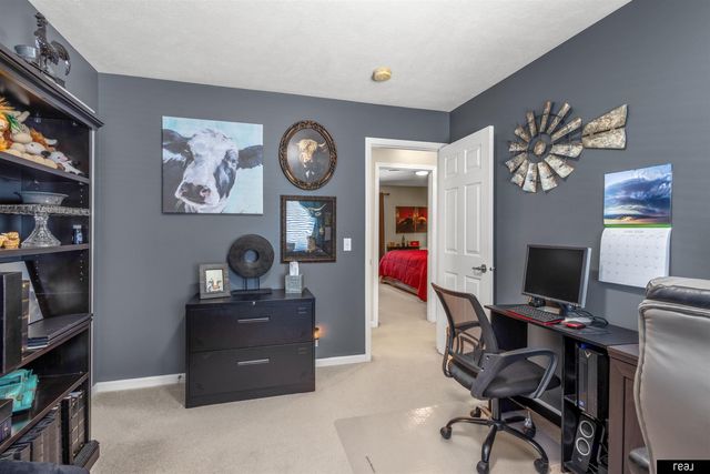 1910 Southview Drive, Papillion, NE 68046
