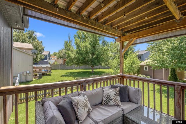 1910 Southview Drive, Papillion, NE 68046