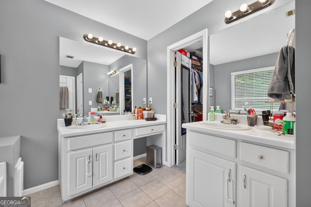 445 Flowering Trail, Grayson, GA 30017