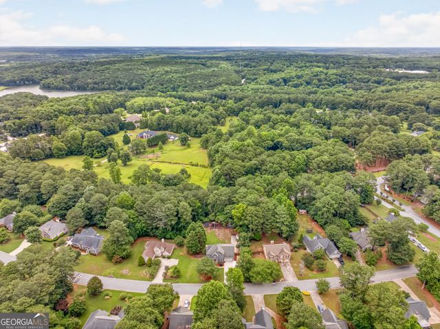445 Flowering Trail, Grayson, GA 30017