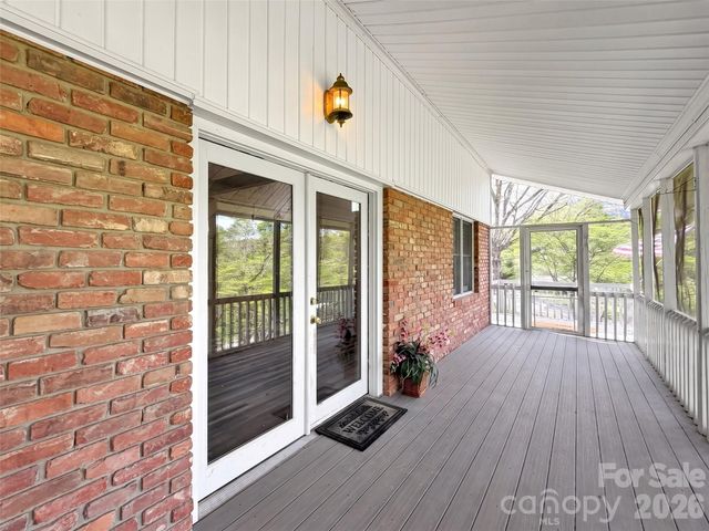 487 Julia Lane, Maggie Valley, NC 28751