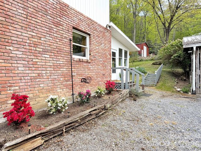 487 Julia Lane, Maggie Valley, NC 28751