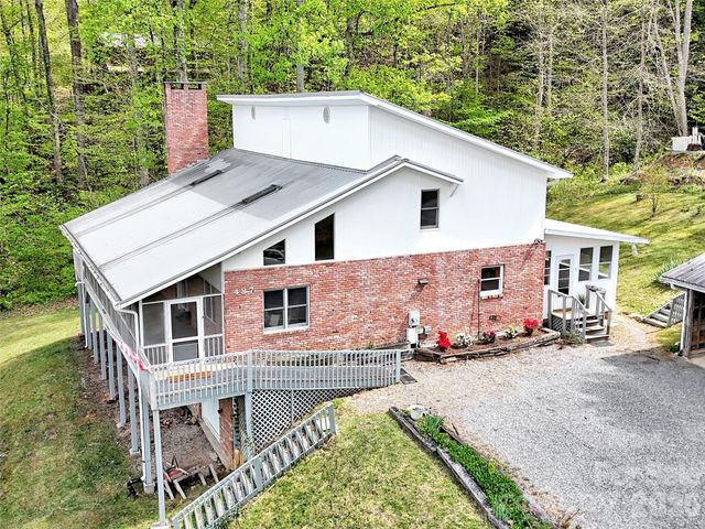 487 Julia Lane, Maggie Valley, NC 28751