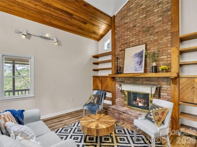 487 Julia Lane, Maggie Valley, NC 28751