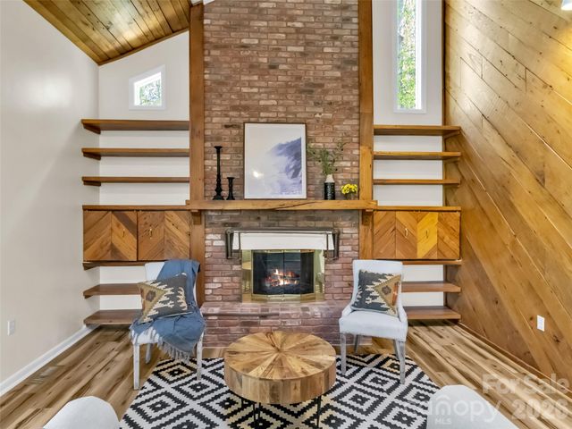 487 Julia Lane, Maggie Valley, NC 28751