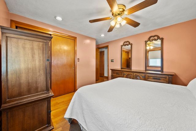 19 North Ave, Revere, MA 02151